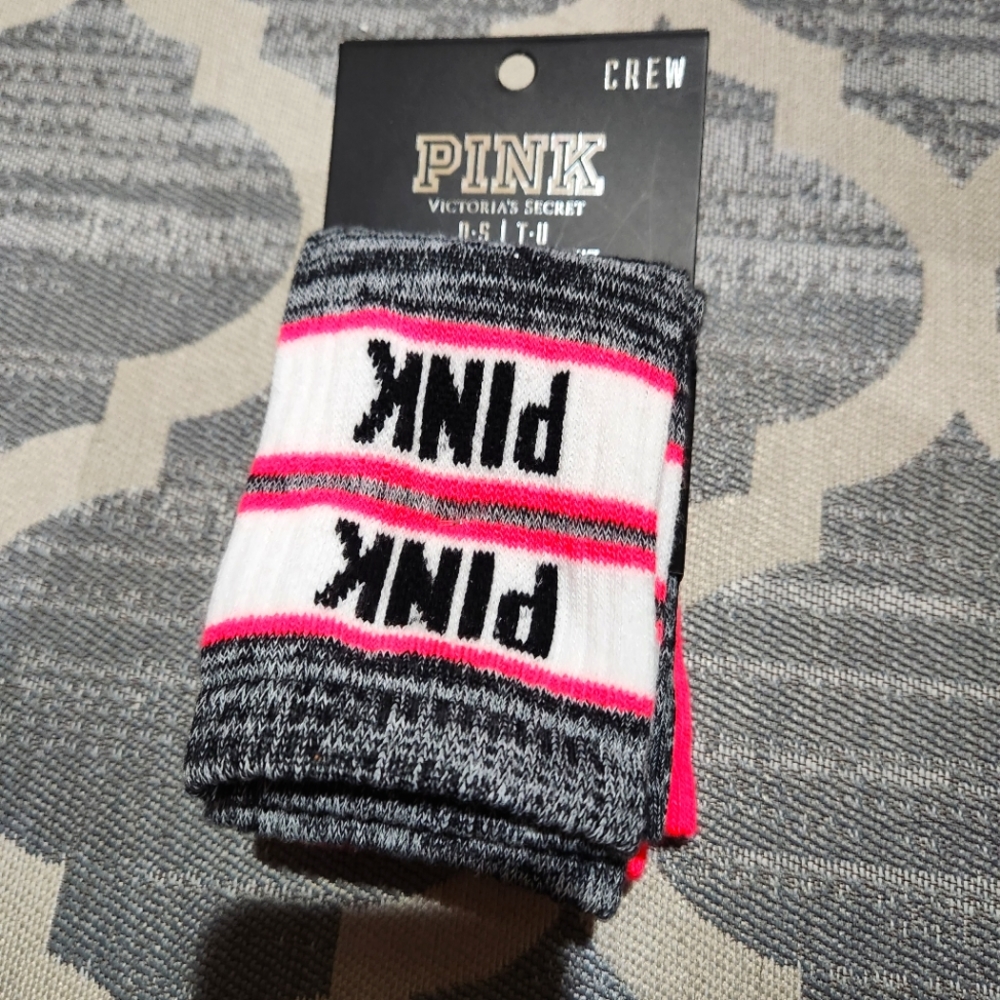 PINK Victoria's Secret Crew Socks 2-pack